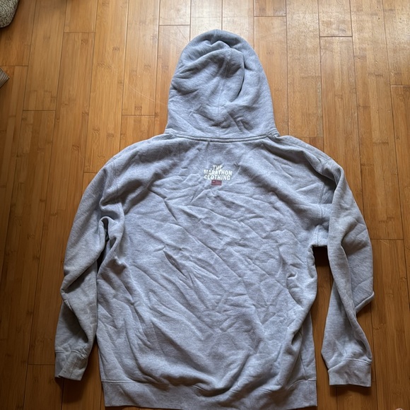 The marathon - Picture 2 of 2